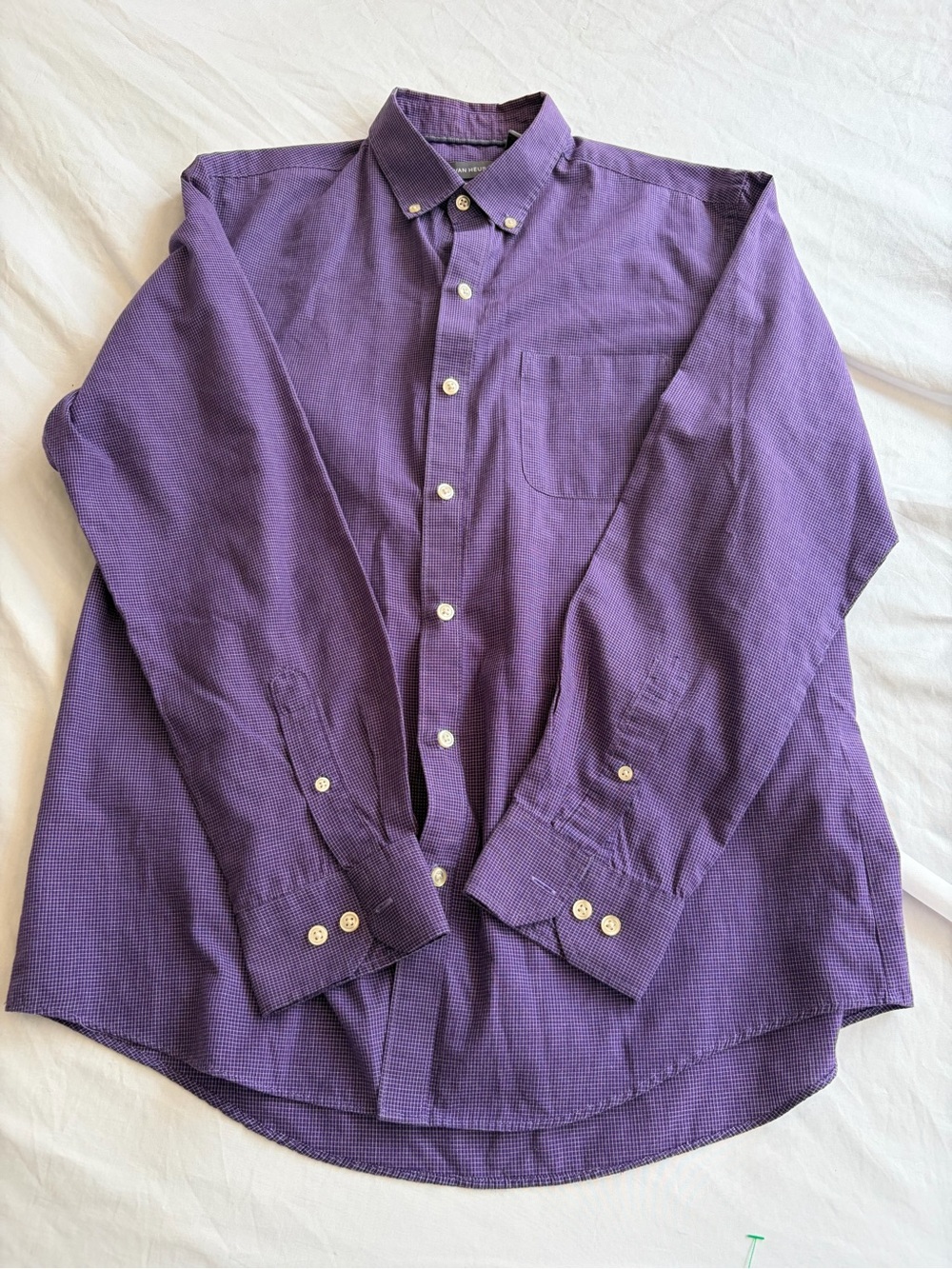 Van Heusen Men’s Purple Button Up Dress Shirt Medium 15-15.5 Long Sleeve